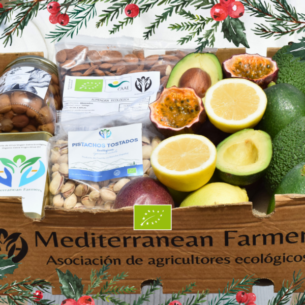 Caja Navidad Mediterranean Farmers con fruta tropical, frutos secos, aceitunas y aceite de oliva virgen extra ecológicos de Málaga